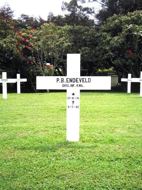 endeveld.p.b.2005.jpg