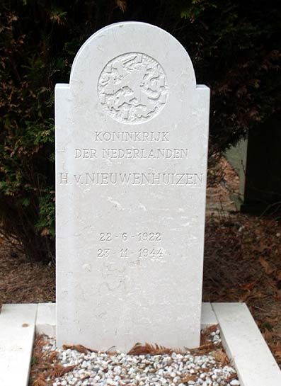 Nieuwenhuizen H van.jpg