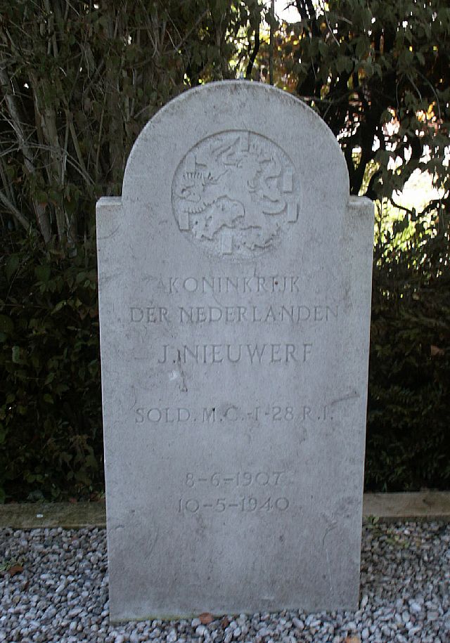 J.Nieuwerf.jpg