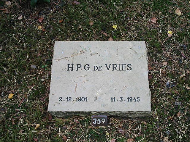 H.P.G.de Vries.JPG