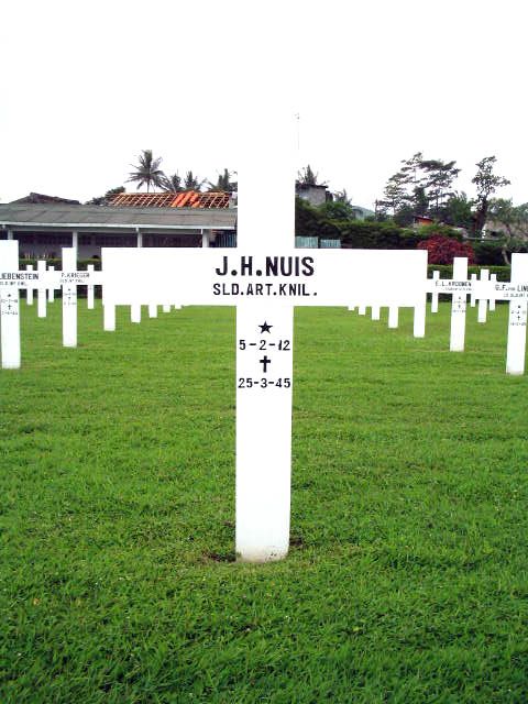 nuis.j.h.2005.jpg