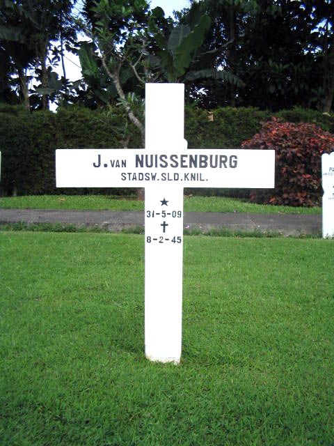 nuissenburg.van.j.2005.jpg