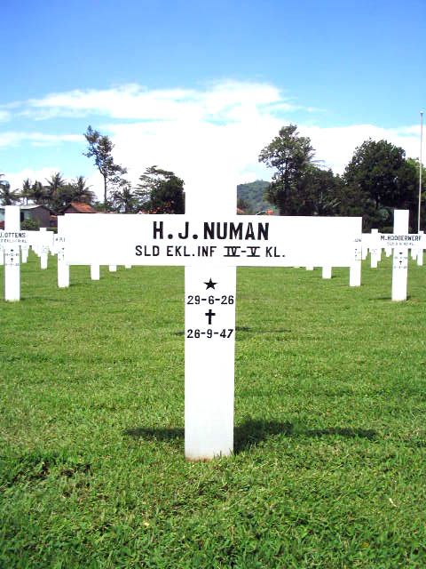 numan.h.j.2005(1).jpg