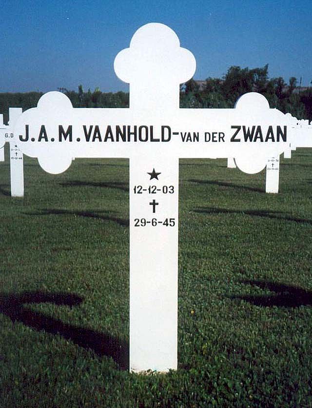 vaanhold-vanderzwaan.j.a.m.2007.jpg