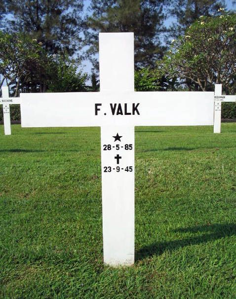 valk f.2004.jpg