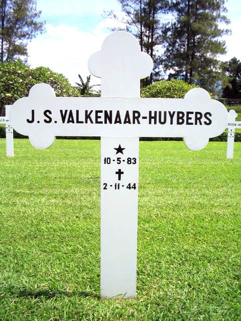 valkenaar huybers.j.s.2004.JPG