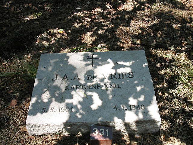 J.A.A.de Vries.jpg