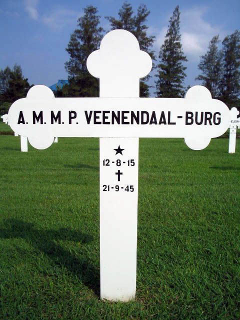 veenendaal burg a.m.m.p.2004.jpg