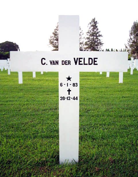 velde v.der c.2004.jpg