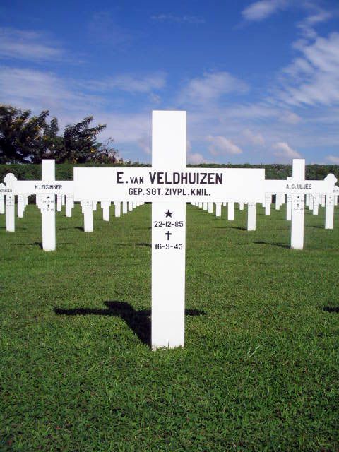 veldhuizen.van.e.2005.jpg
