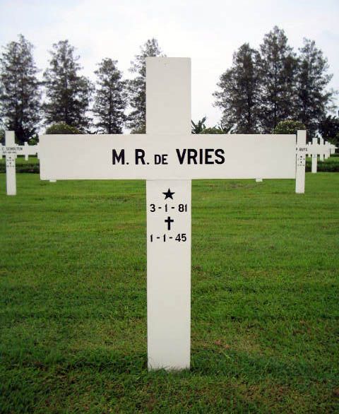 vries de m.r.jpg