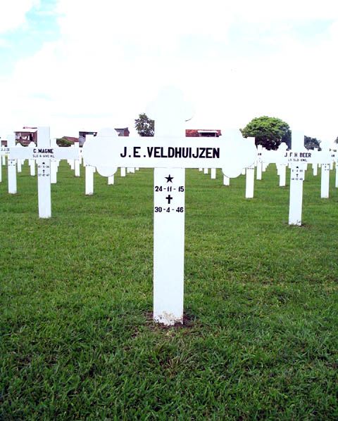 veldhuijzen.j.e.2005.jpg