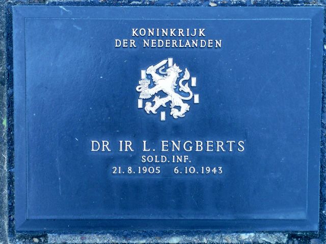 Engberts.L.2008.jpg