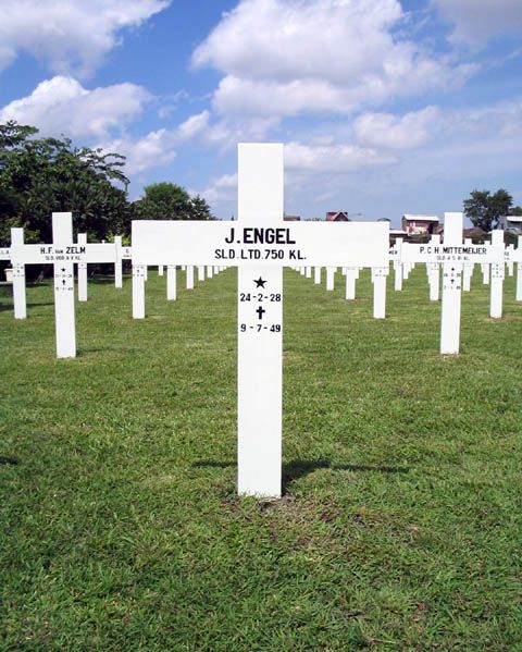 engel.j.2005.jpg