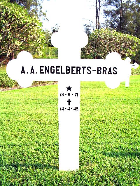 engelberts.bras.a.a.2004.jpg.JPG