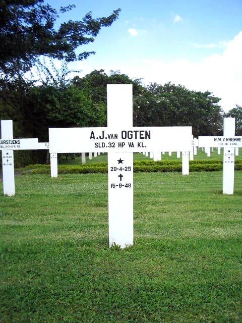 ogten.van.a.j.2005.jpg