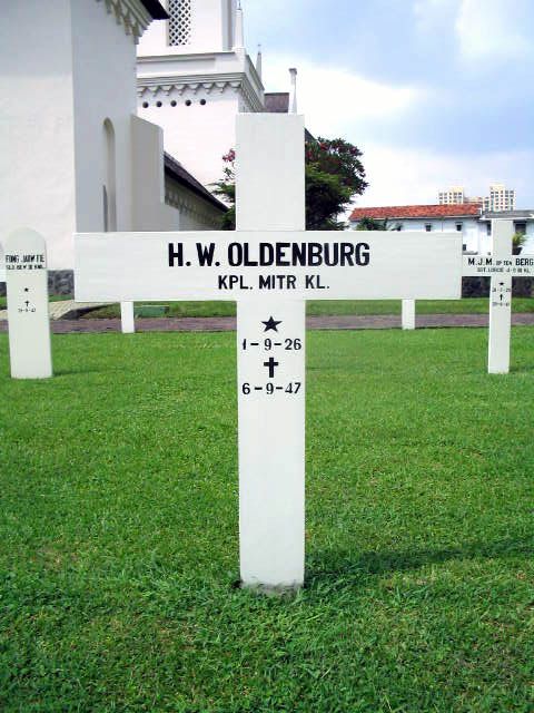 oldenburg.h.w.2005.jpg