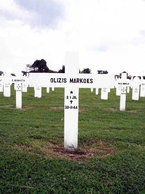 olizis markoes.2005.jpg