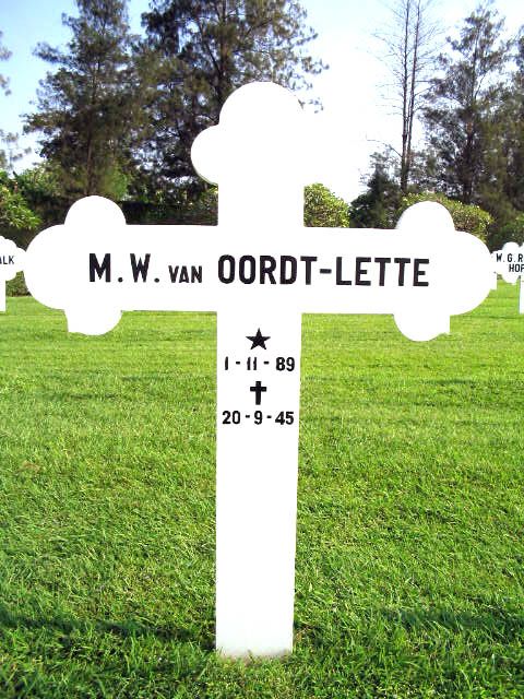 oordt.van.lette.m.w.2004.jpg.JPG