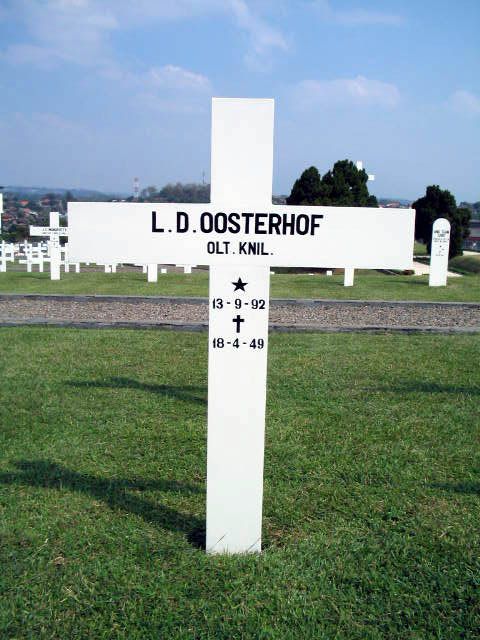 oosterhof.l.d.2004.jpg.JPG