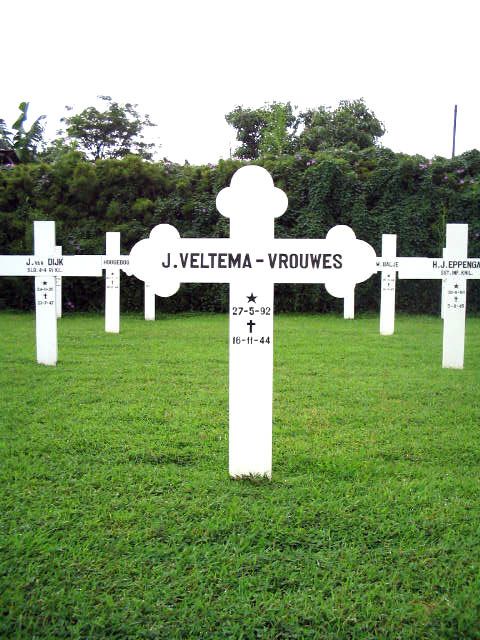 veltema.vrouwes.j.2005.jpg