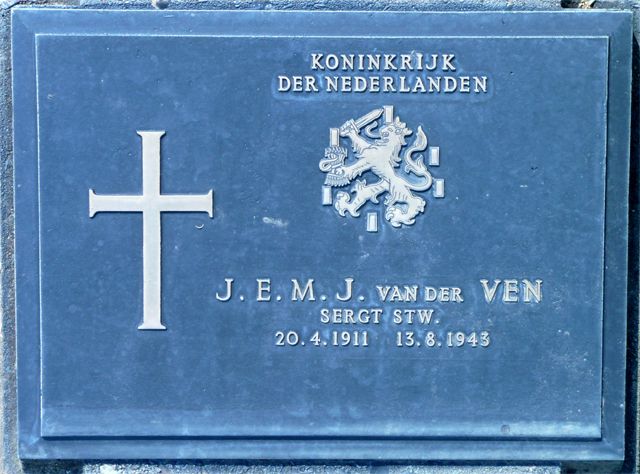 Ven.J.E.M.J.van.der.2008.jpg