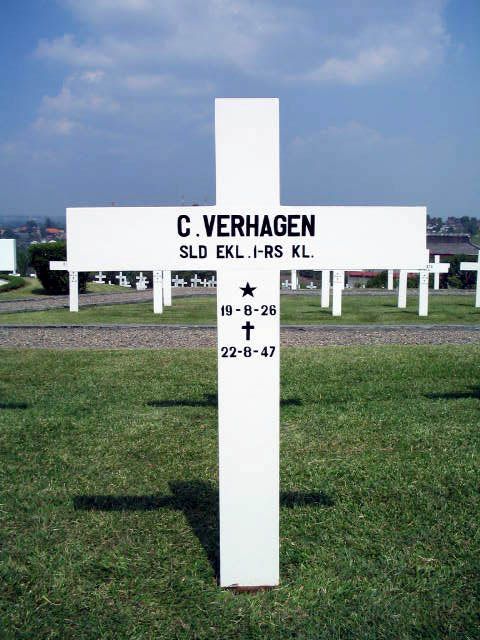 verhagen.c.2004.jpg.JPG