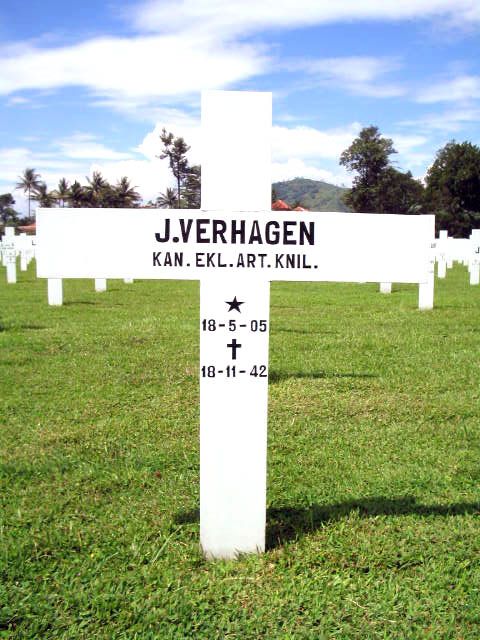 verhagen.j.2005(1).jpg