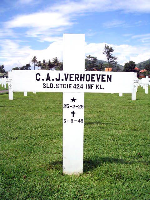 verhoeven.c.a.j.2005.jpg