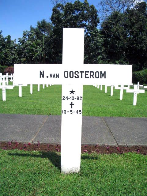 oosterom.van.n.2005.jpg