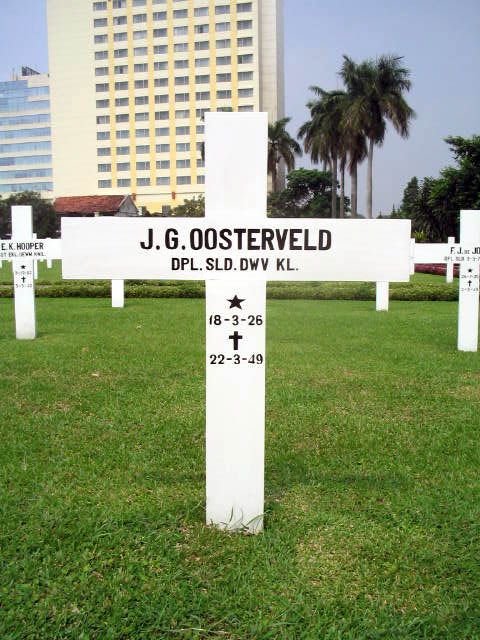oosterveld.j.g.2005.jpg