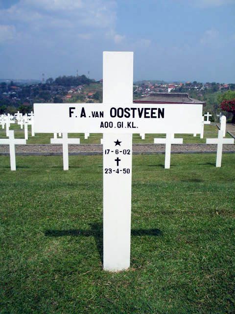 oostveen.van.f.a.2004.jpg.JPG