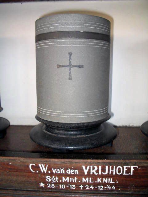 vrijhoef.v.den.c.w.2005.jpg