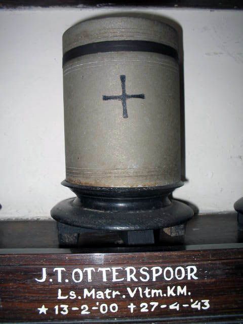 otterspoor.j.t.2005.jpg