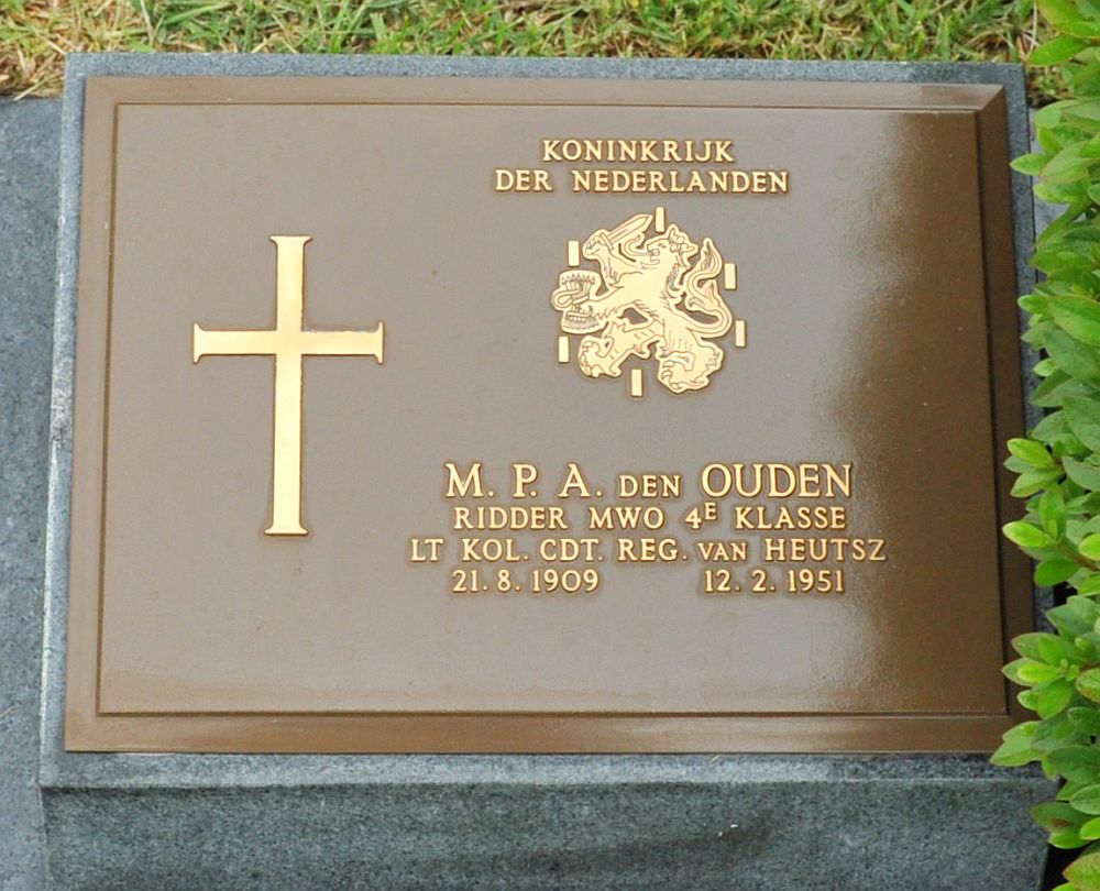 OUDEN M.P.A. DEN.2011.jpg