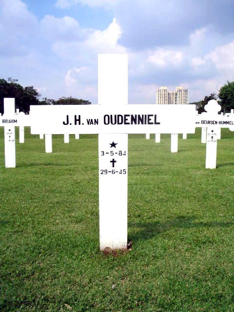 oudenniel.van.j.h.2005.jpg