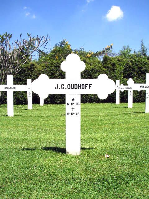 oudhoff.j.c.2005.jpg