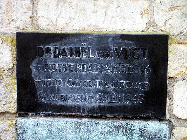 Vugt.van.D.2005.jpg