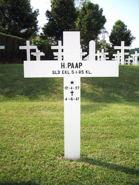 paap.h.2004.jpg.JPG