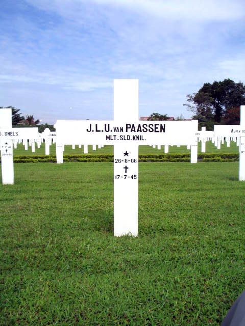 paasen.van.j.l.u.2005.jpg