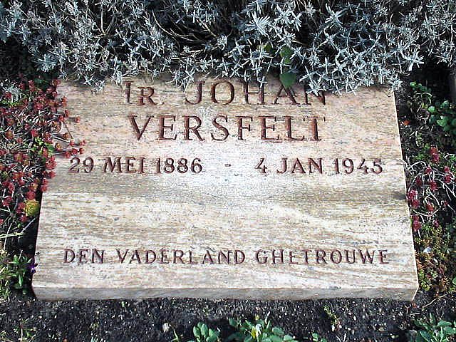 versfelt.j.2004.jpg