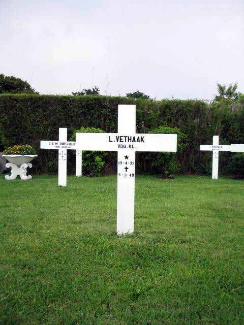 158582.2005.jpg