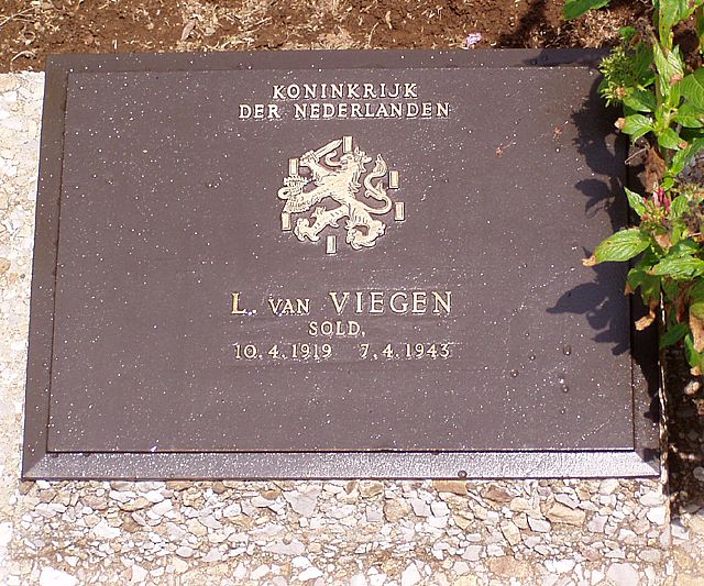 viegen.l.van.2006.jpg