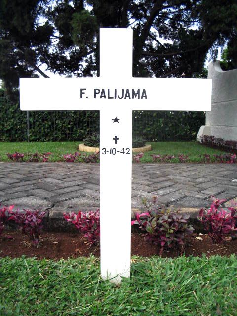 palijama.f.2005.jpg