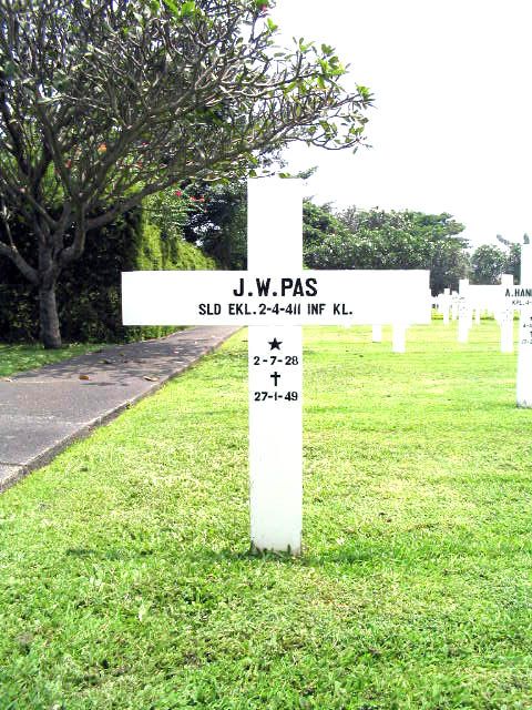 pas.j.w.2005.jpg
