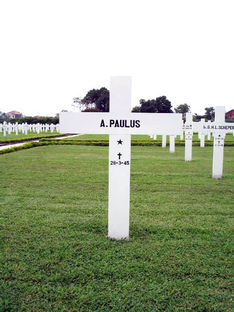 paulus.a.2005(1).jpg
