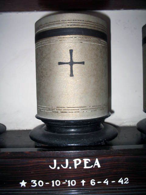 pea.j.j.2005.jpg