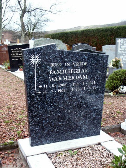 Peetoom-Warmerdam A.2004.jpg