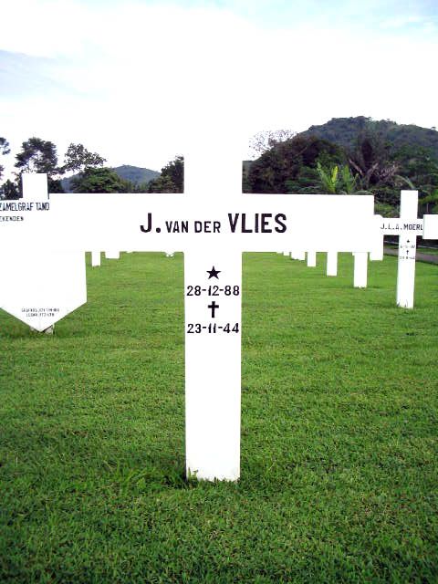 vlies.v.der.j.2005.jpg