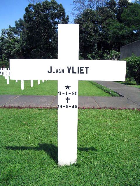 vliet.van.j.2005.jpg